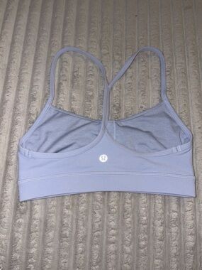 lululemon Flow Y Bra Athletic Sports Bra Light Blue Size 4